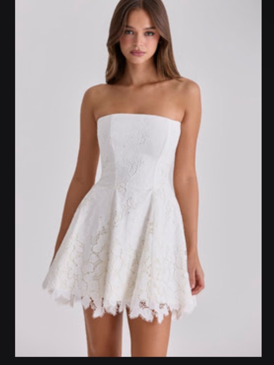 House of CB Dresses & Skirts - House of CB White Strapless Lace Fit-and-Flare Mini Dress